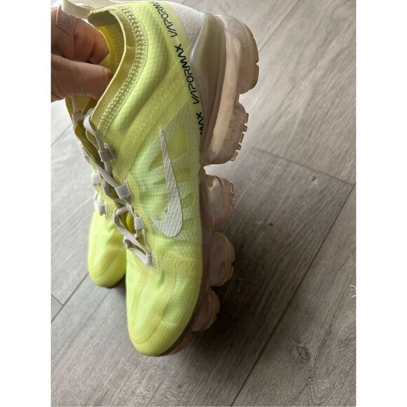 Nike Air Vapormax women’s 2019 SE Running Shoes Luminous Green/Phantom CI1246 30 - Picture 2 of 7